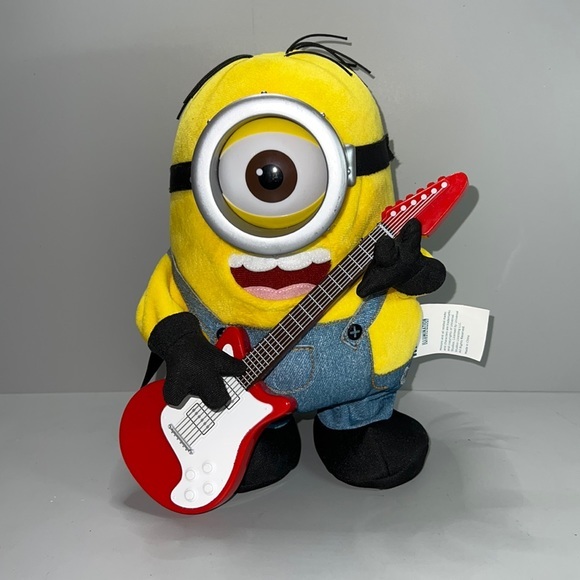 Minions Despicable Me animated toy guitar playing musical Rock n Roll Stuart. - Picture 1 of 9
